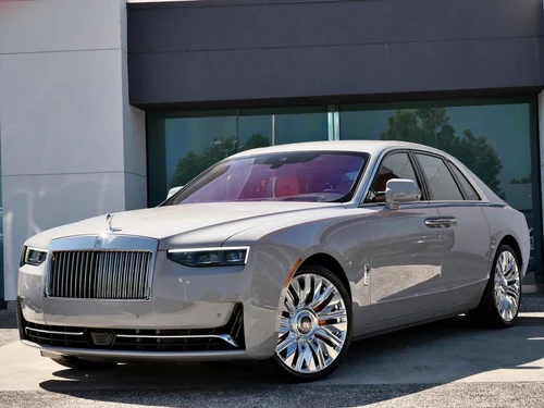 
           New 
        2025 Rolls-Royce Ghost