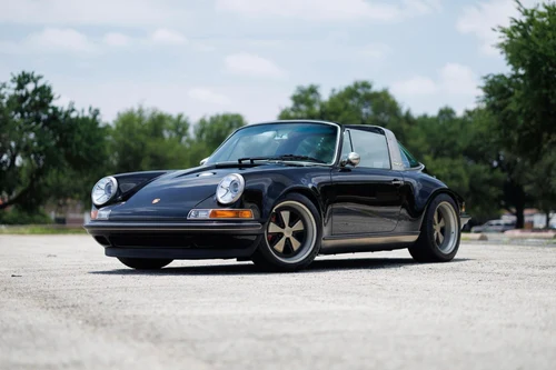
           
        1992 Porsche 911 Targa Reimagined by