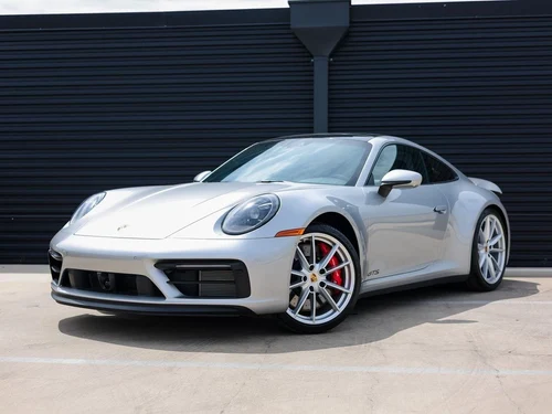 2024 Porsche 911 Carrera 4 GTS