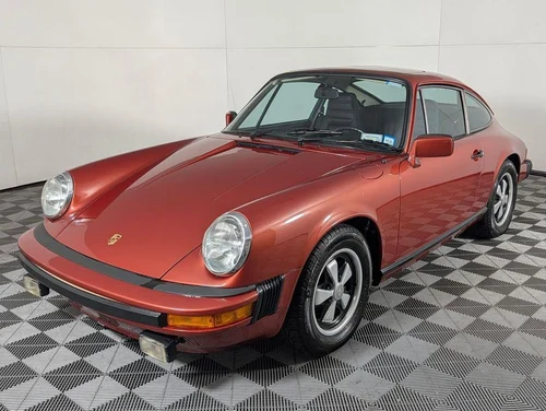 
           
        1977 Porsche 911 Carrera S