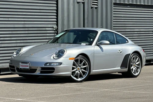 
           
        2006 Porsche 911 Carrera