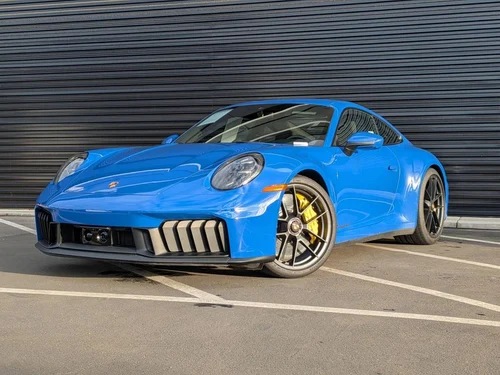 
           
        2025 Porsche 911