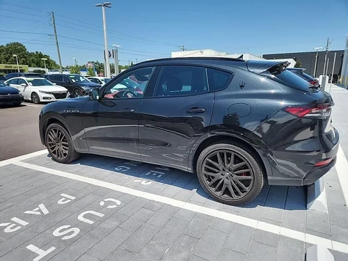 2022 Maserati Levante Modena