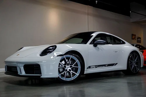 
           
        2025 Porsche 911