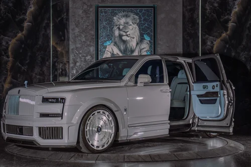 
           
        2023 Rolls-Royce Black Badge Cullinan