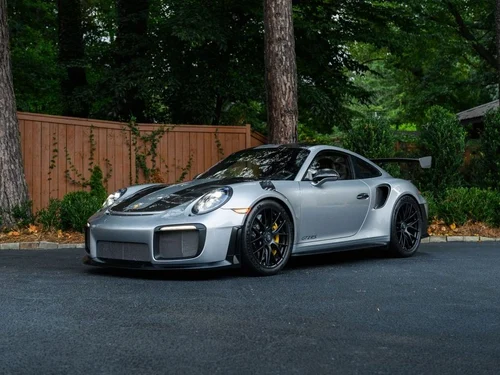 
           
        2018 Porsche 911