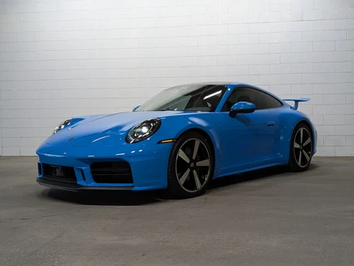 
           
        2025 Porsche 911 Carrera