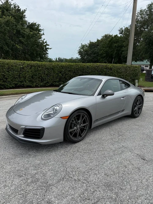 
           
        2019 Porsche 911