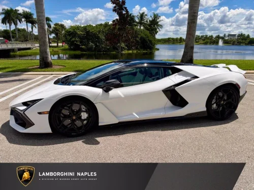 
           New 
        2026 Lamborghini Revuelto Base