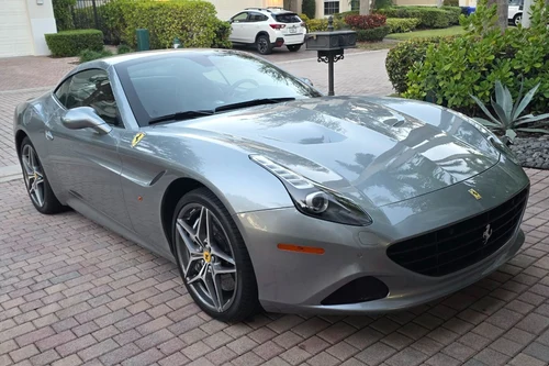 
           
        2017 Ferrari California T