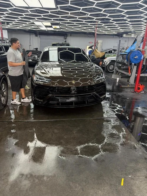 
           
        2019 Lamborghini Urus