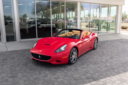 
           
        2010 Ferrari California