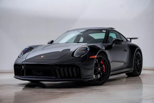 
           
        2026 Porsche 911 Carrera 4 GTS