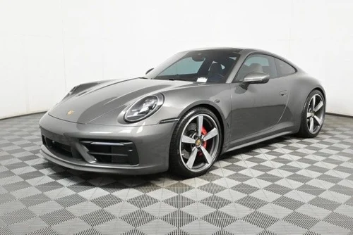 
           
        2024 Porsche 911 Carrera 4S