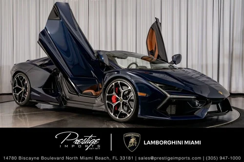 
           
        2024 Lamborghini Revuelto