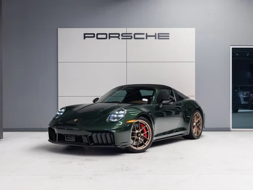
           
        2026 Porsche 911 4 GTS