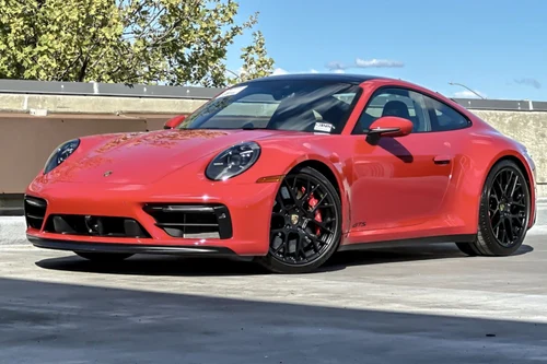
           New 
        2024 Porsche 911 Carrera 4 GTS