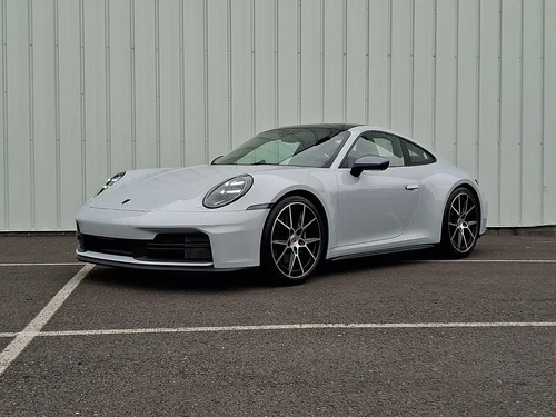 
           
        2025 Porsche 911 Carrera T