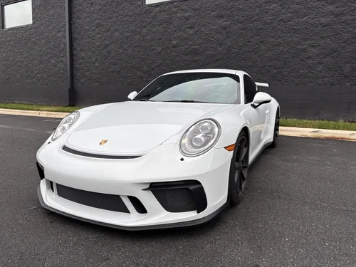 
           
        2018 Porsche 911