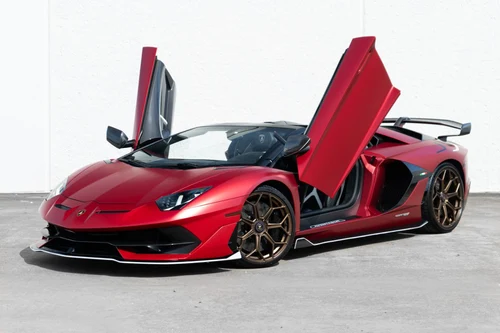 
           
        2021 Lamborghini Aventador LP 770-4 SVJ