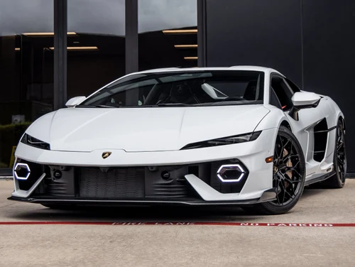 
           New 
        2026 Lamborghini Temerario Base