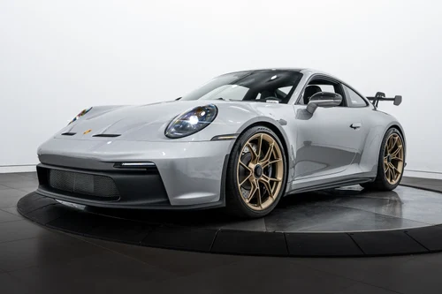
           
        2024 Porsche 911
