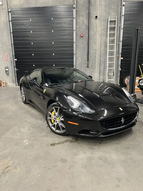 
           
        2011 Ferrari California