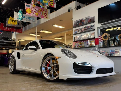
           
        2014 Porsche 911 Turbo Coupe