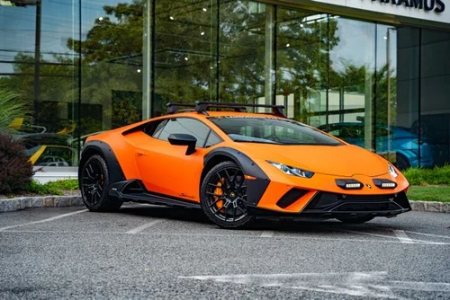 
           
        2024 Lamborghini Huracan Sterrato Base