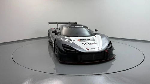 
           
        2022 McLaren 720S Base
