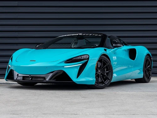 2025 McLaren Artura Base