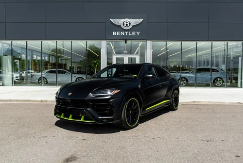 
           
        2022 Lamborghini Urus
