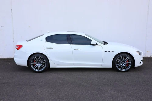
           
        2018 Maserati Ghibli S Q4 GranSport