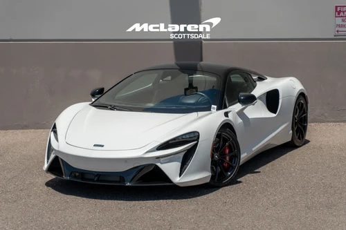 
           
        2023 McLaren Artura