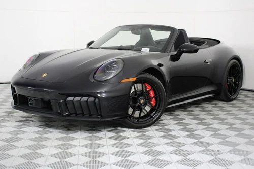 
           
        2026 Porsche 911 Carrera 4 GTS