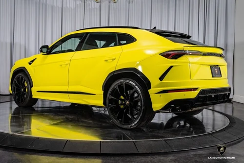 
           
        2019 Lamborghini Urus