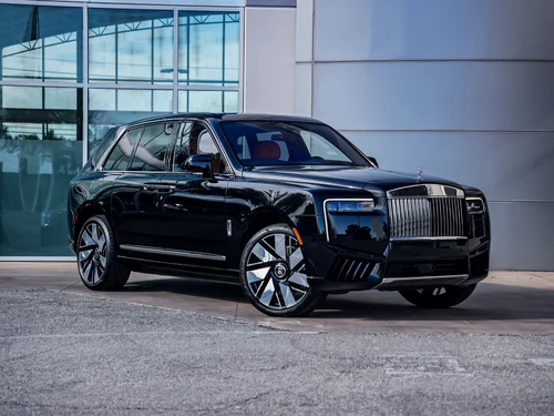 
           New 
        2027 Rolls-Royce Cullinan Base
