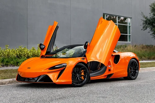 
           
        2025 McLaren ARTURA SPIDER