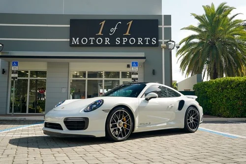 
           
        2017 Porsche 911