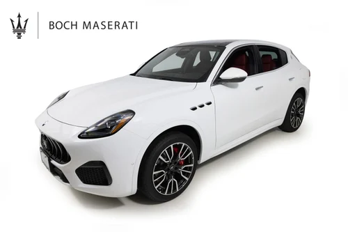 
           New 
        2025 Maserati Grecale