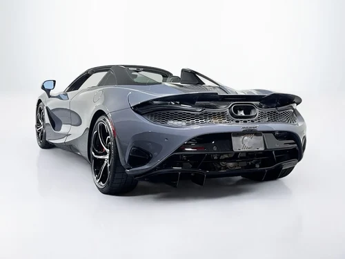
           New 
        2027 McLaren 750S