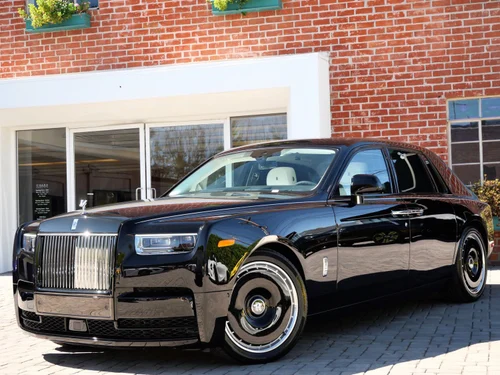 
           New 
        2027 Rolls-Royce Phantom