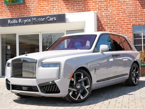 
           New 
        2027 Rolls-Royce Black Badge Cullinan .