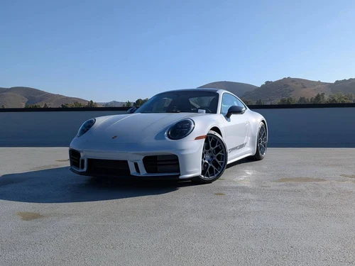 
           New 
        2025 Porsche 911