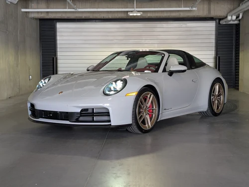 
           
        2026 Porsche 911 4S