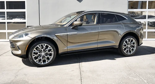 
           
        2021 Aston Martin DBX Base