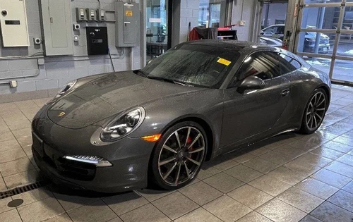 
           
        2013 Porsche 911 Carrera 4S