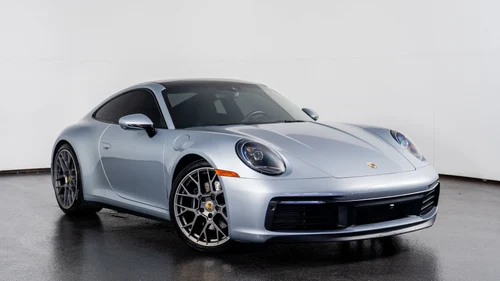 
           
        2020 Porsche 911