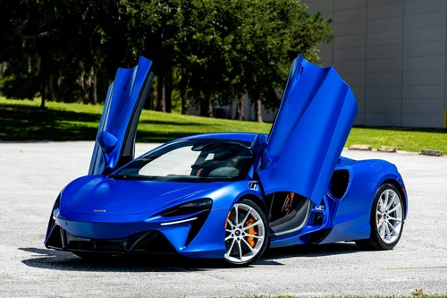 
           
        2023 McLaren Artura Performance