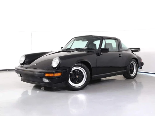 
           
        1984 Porsche 911 Carrera Targa